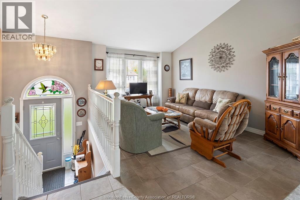 150 ROSEANN DRIVE - Image 2