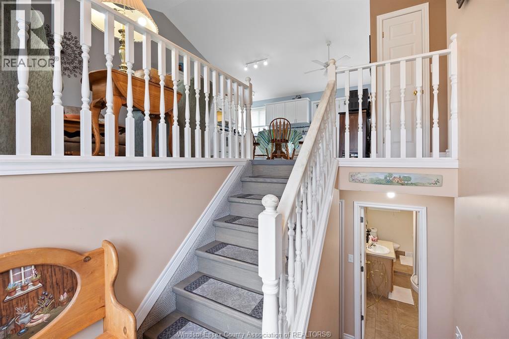 150 ROSEANN DRIVE - 16