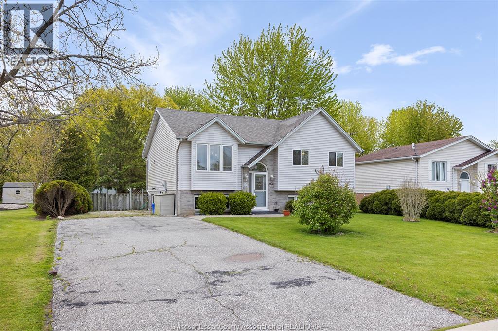 150 ROSEANN DRIVE - 33
