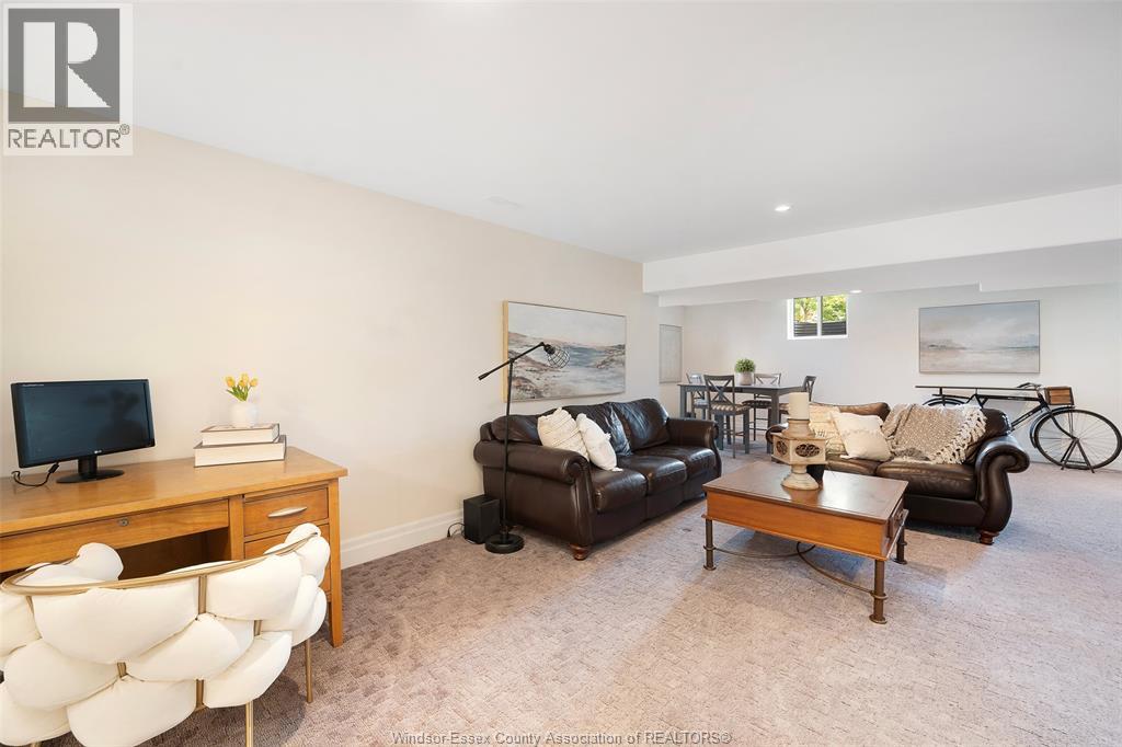 65 ROBIN COURT - 18