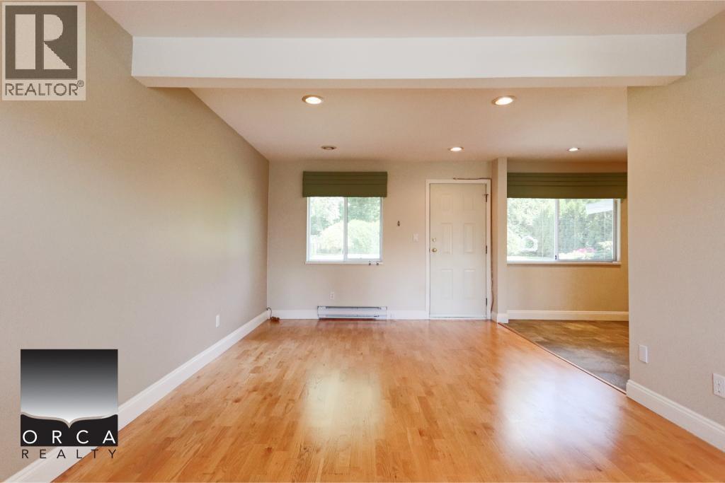 5 Bed, 3 Bath House for Rent in Burnaby – 7755 JENSEN PLACE, Burnaby - Image 10