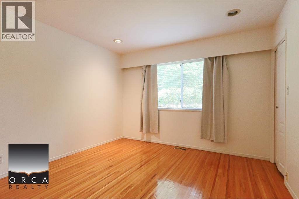 5 Bed, 3 Bath House for Rent in Burnaby – 7755 JENSEN PLACE, Burnaby - Image 15