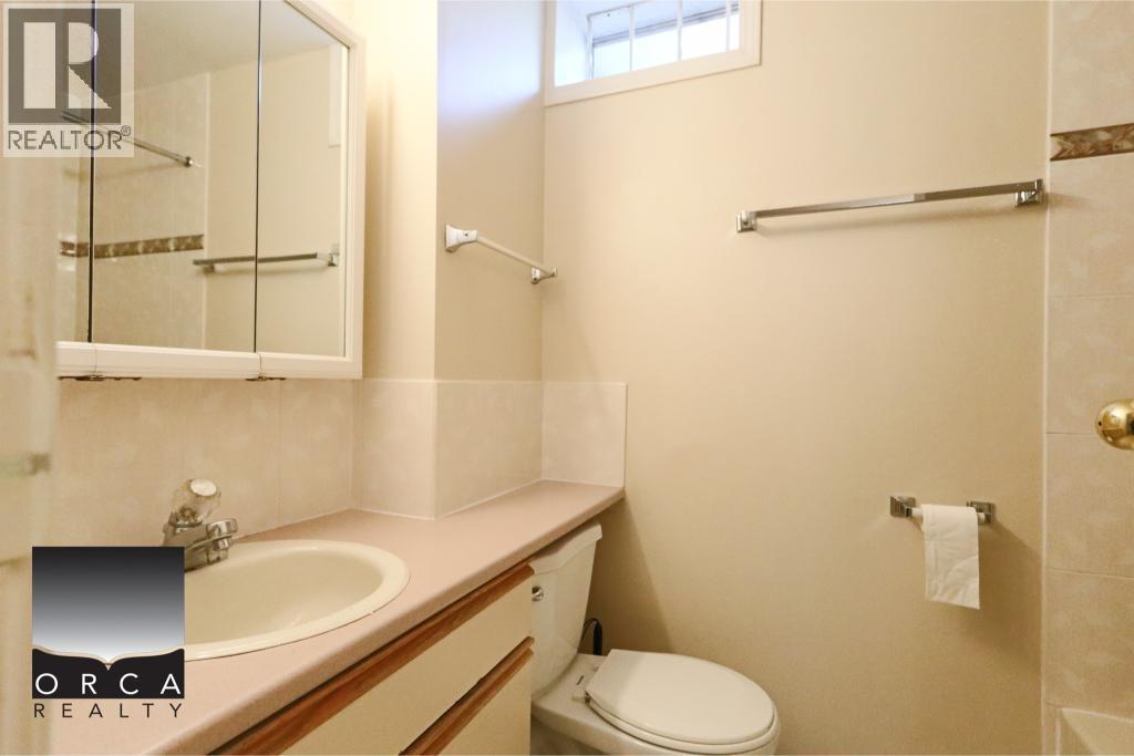 5 Bed, 3 Bath House for Rent in Burnaby – 7755 JENSEN PLACE, Burnaby - Image 9