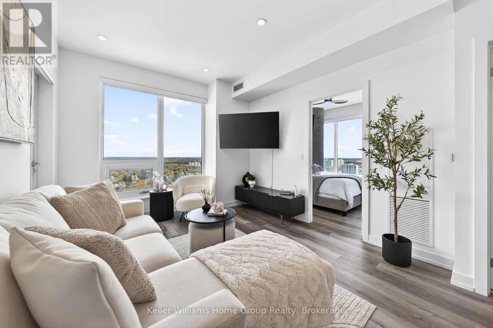 #2402 15 WELLINGTON STREET S - 21