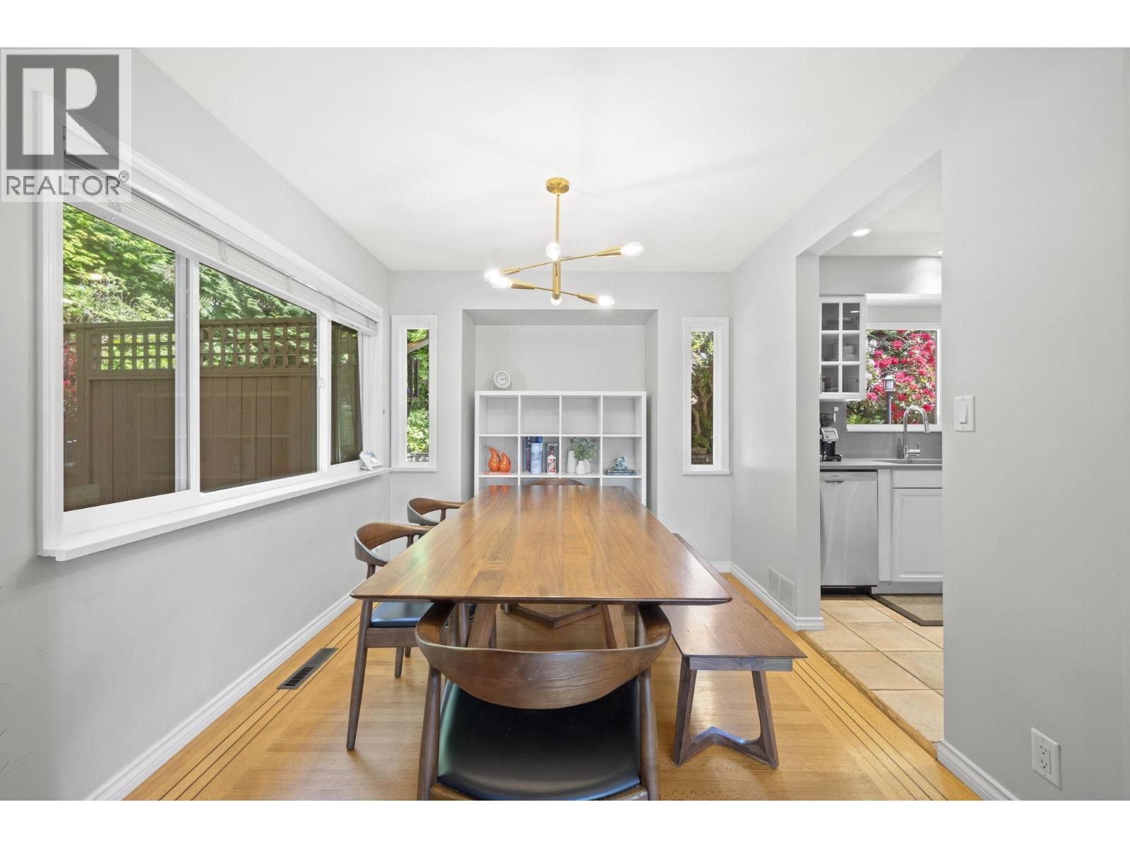 4792 CEDARCREST AVENUE — photo 3