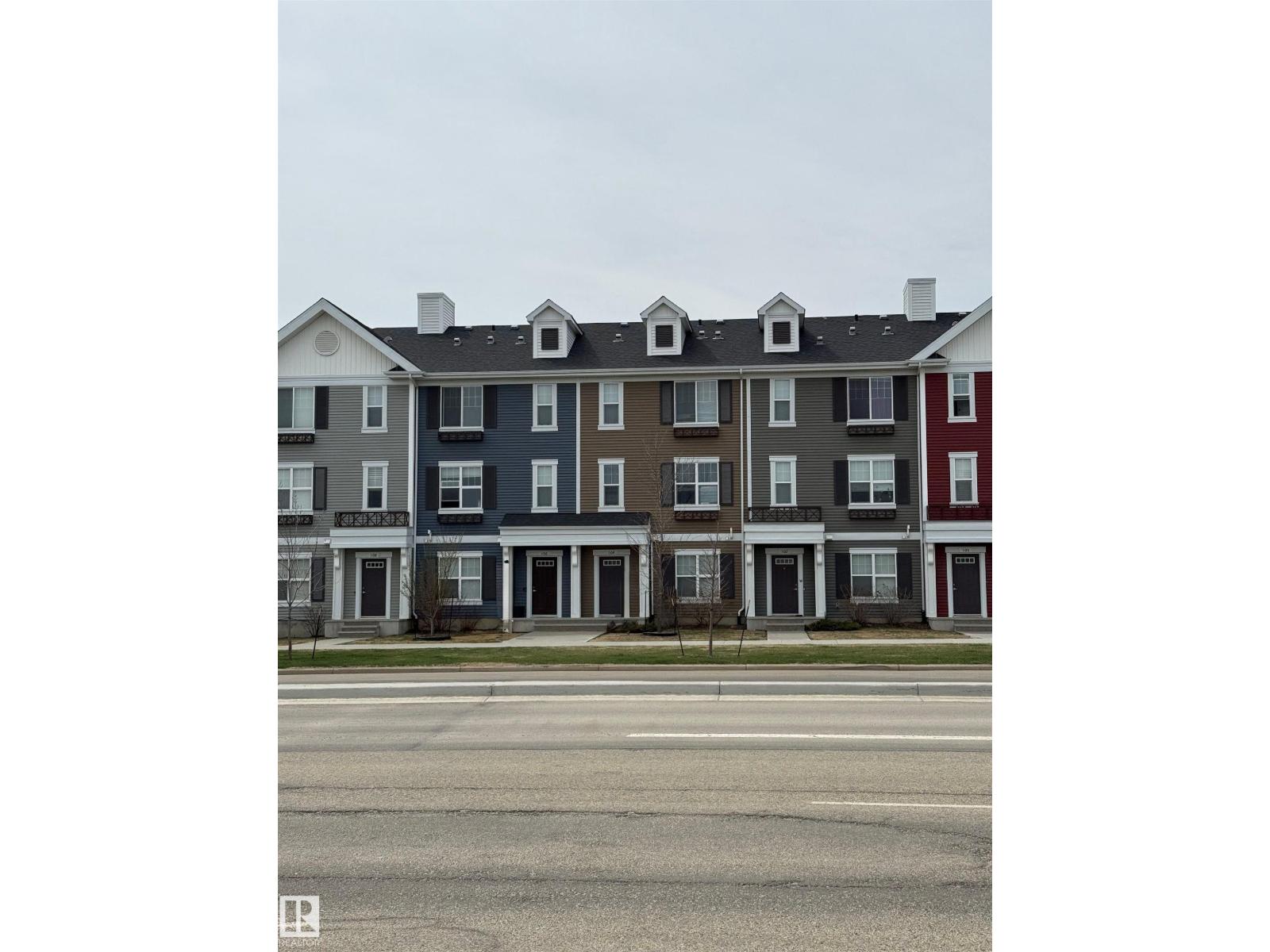 #106 8530 94 ST - 3
