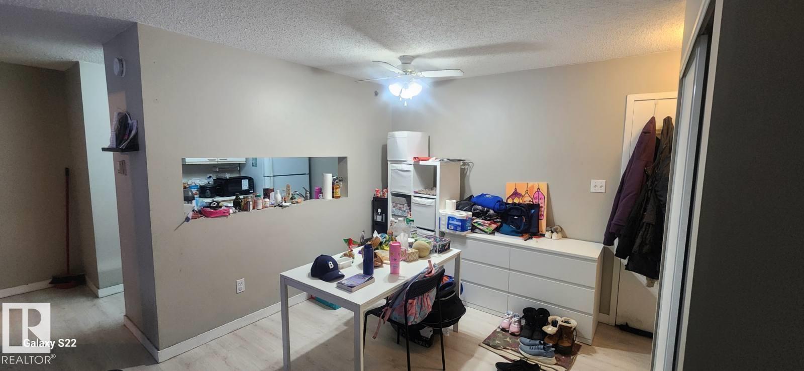 #204 11218 80 ST NW - 4
