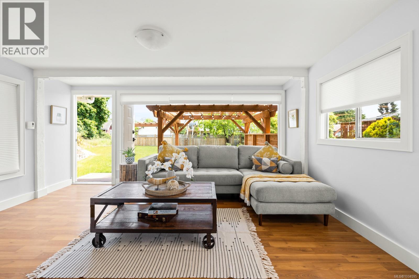 489 Grafton St - 18