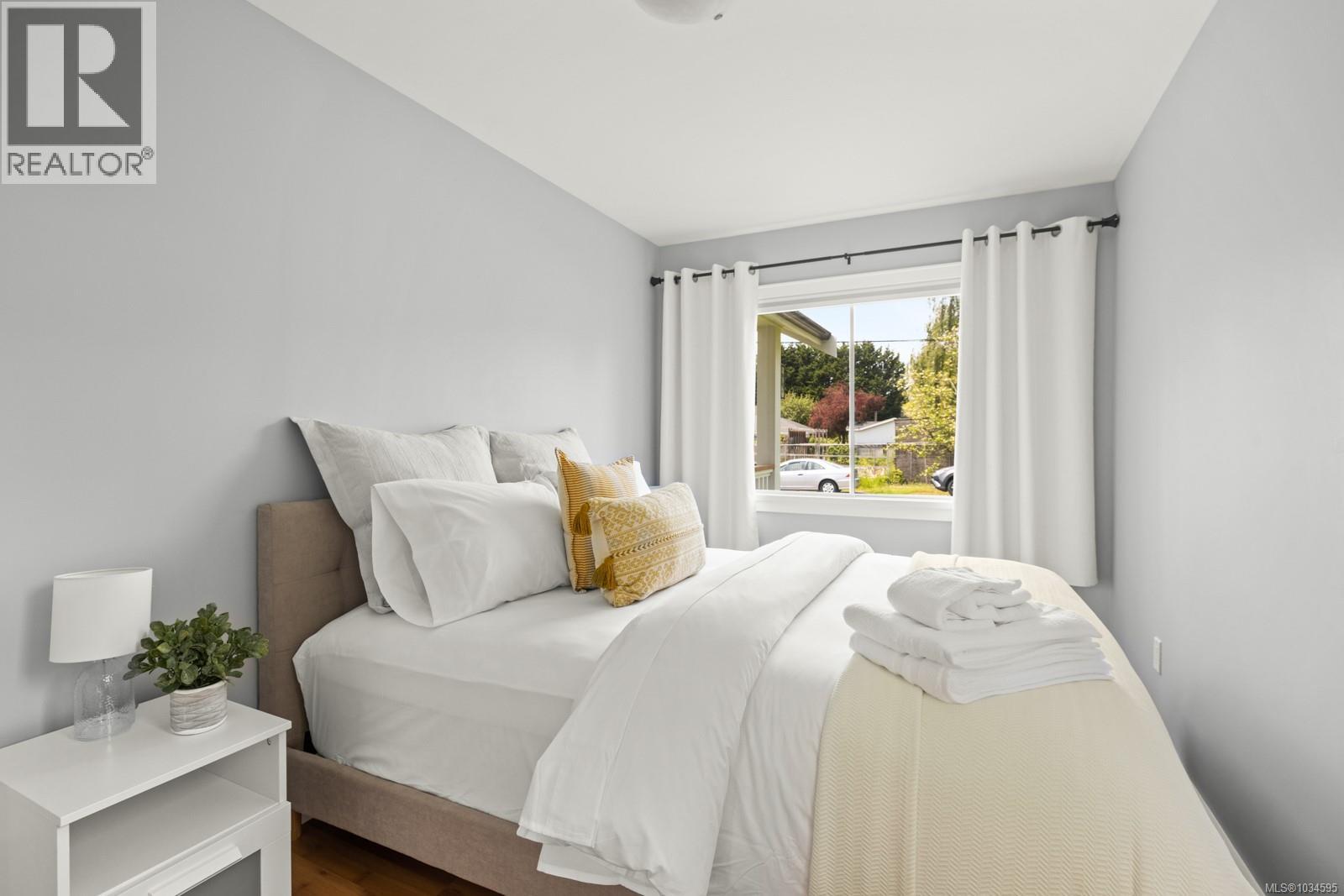 489 Grafton St - 25