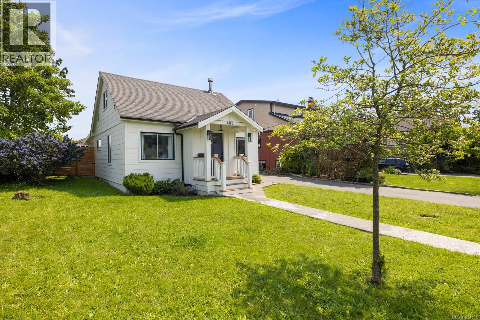 489 Grafton St - 41