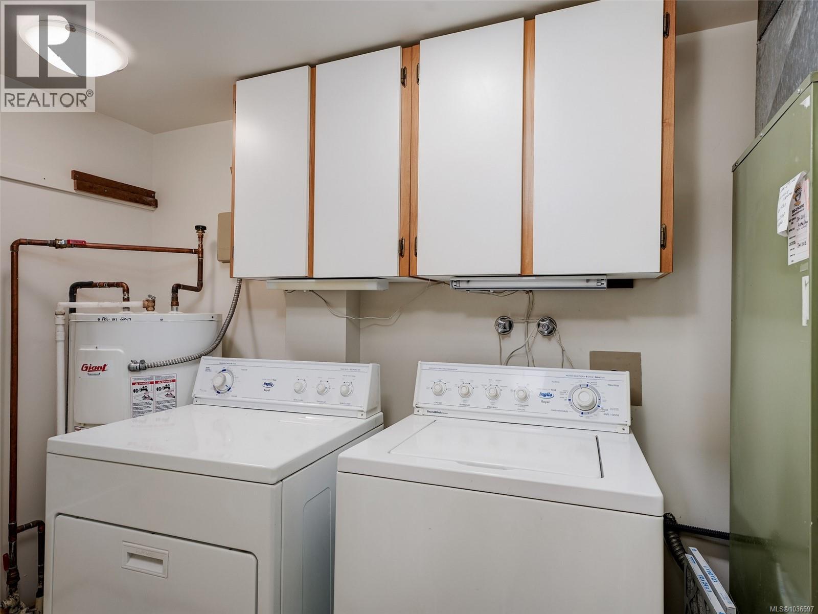 125 2345 Cedar Hill Cross Road, Oak Bay