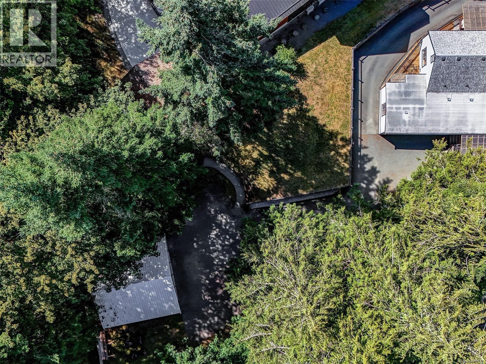 2391 Shawnigan Lake Rd - 32