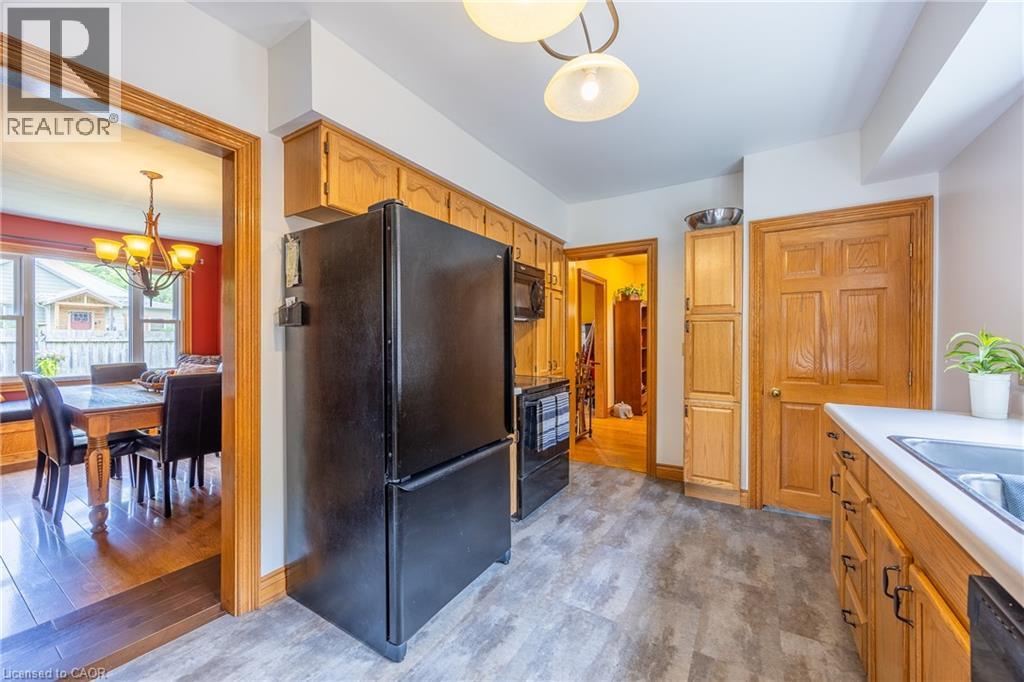 5 HAWTHORNE Avenue - 11