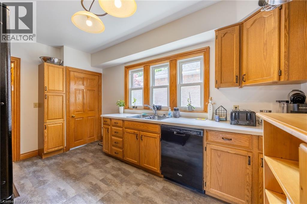 5 HAWTHORNE Avenue, Simcoe, Ontario, N3Y2L6 — Photo 4
