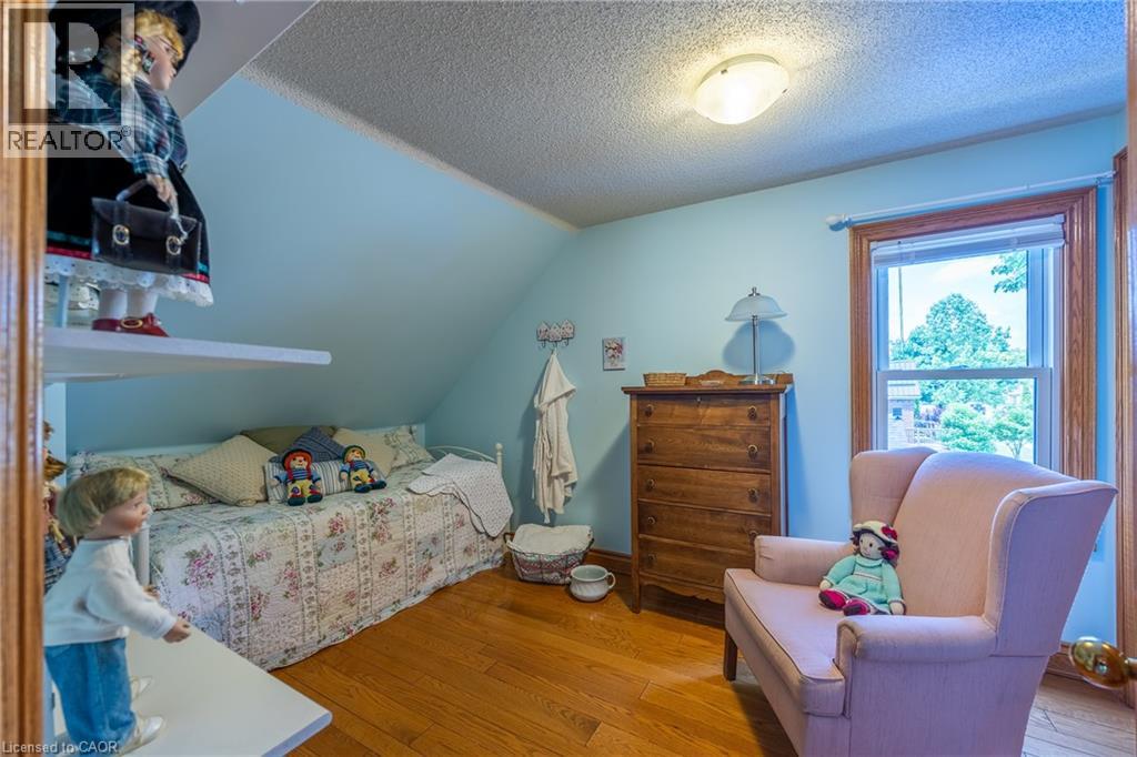 5 HAWTHORNE Avenue - 24