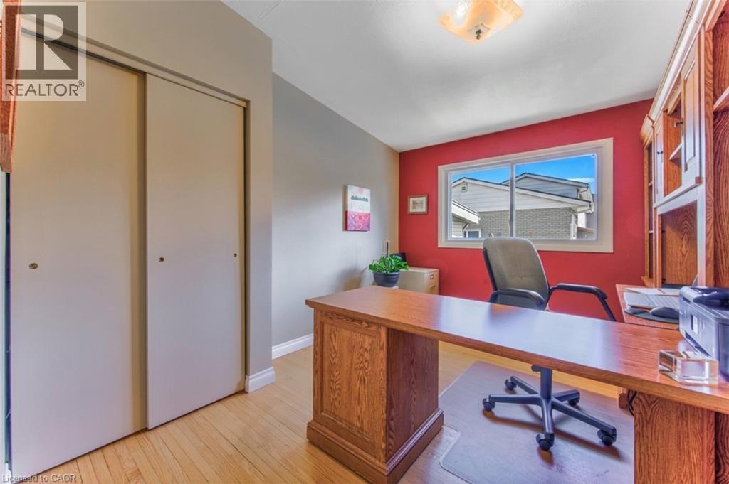 119 TRAFALGAR Avenue, Kitchener, Ontario, N2A1Z5 — Photo 2