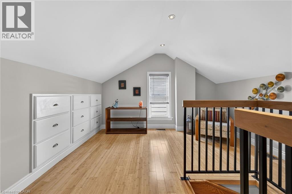 29 MILL Street, Hamilton, Ontario, L8R2E2 — Photo 15