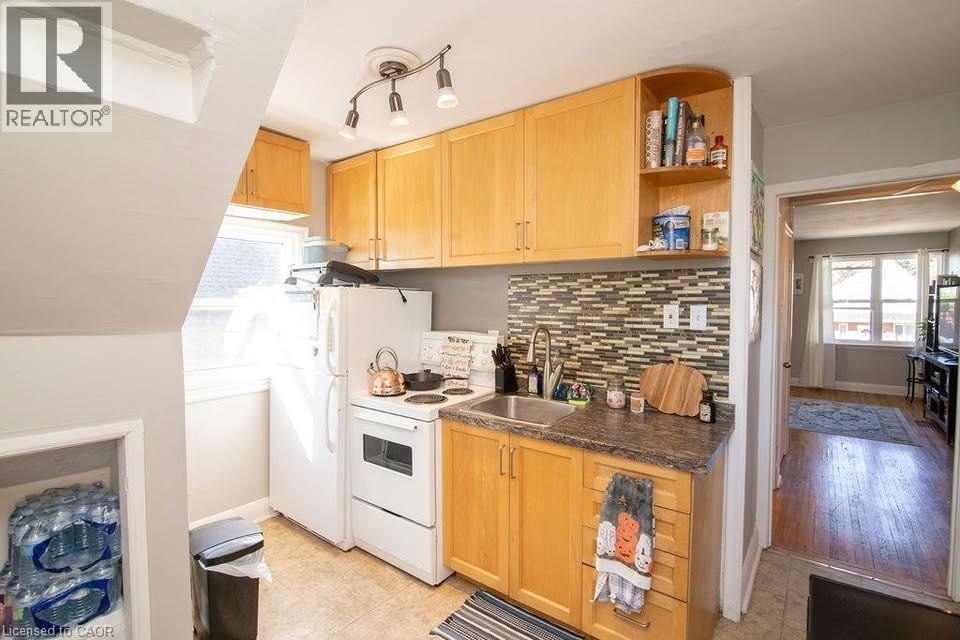 245 EAST 22ND Street Unit# Upper, Hamilton, Ontario, L8V2V8 — Photo 5