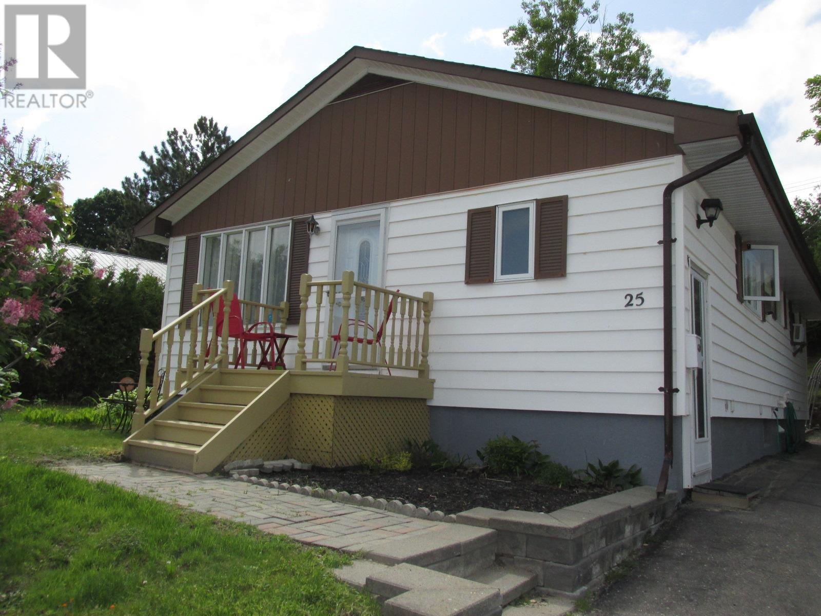 25 Roman AVE, Elliot Lake, Ontario, P5A1R6 — Photo 28