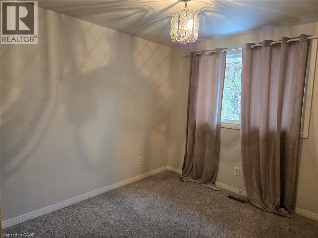 3 GOVERNOR SIMCOE Drive - 7
