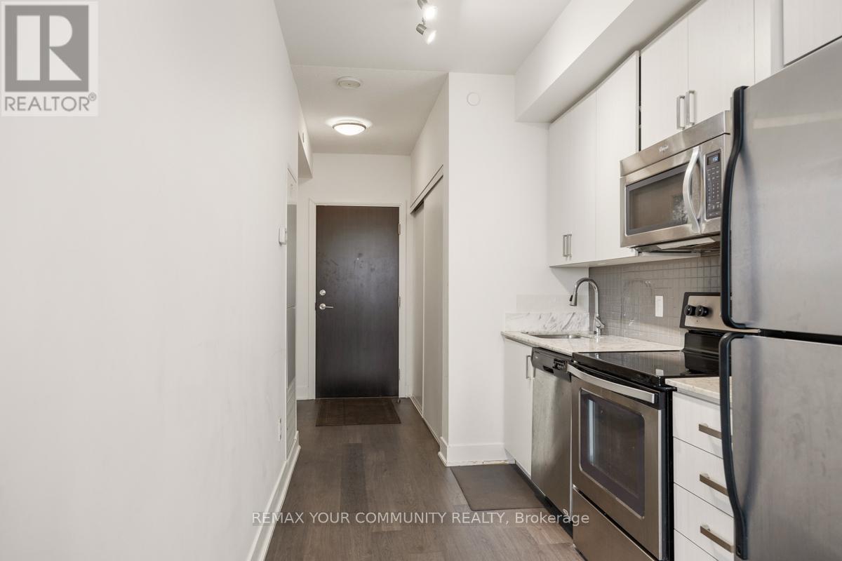 #518 7608 YONGE STREET - 3
