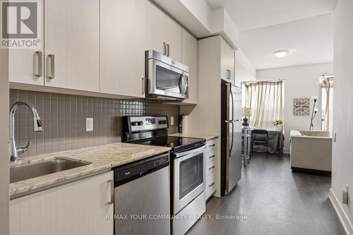 #518 7608 YONGE STREET - 4