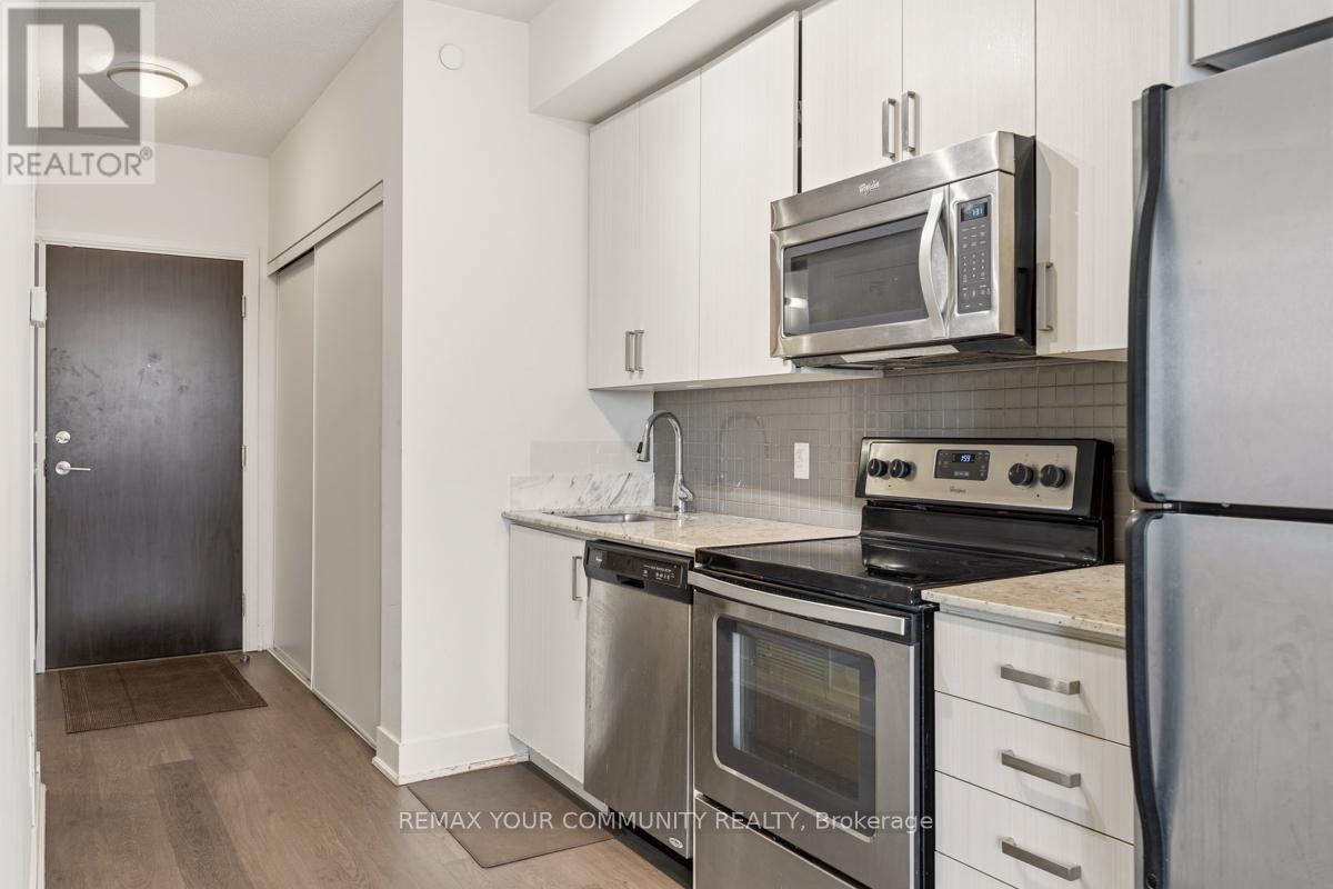 #518 7608 YONGE STREET - 5