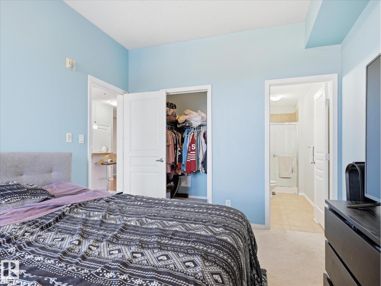 #268 4823 104A ST NW - 15