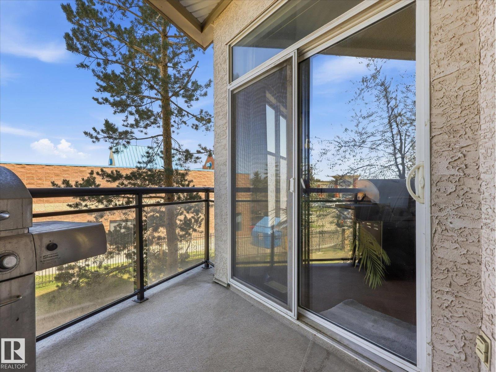 #268 4823 104A ST NW - 22