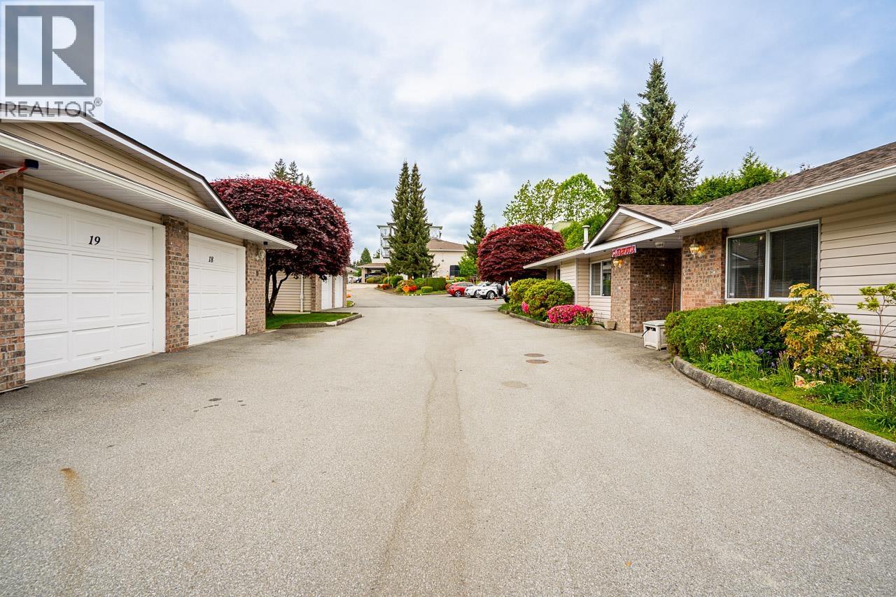 18 22308 124 AVENUE, Maple Ridge