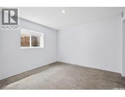Bedroom - 739 Tatanka Drive, South Lake, SK S0H2X0 Photo 10