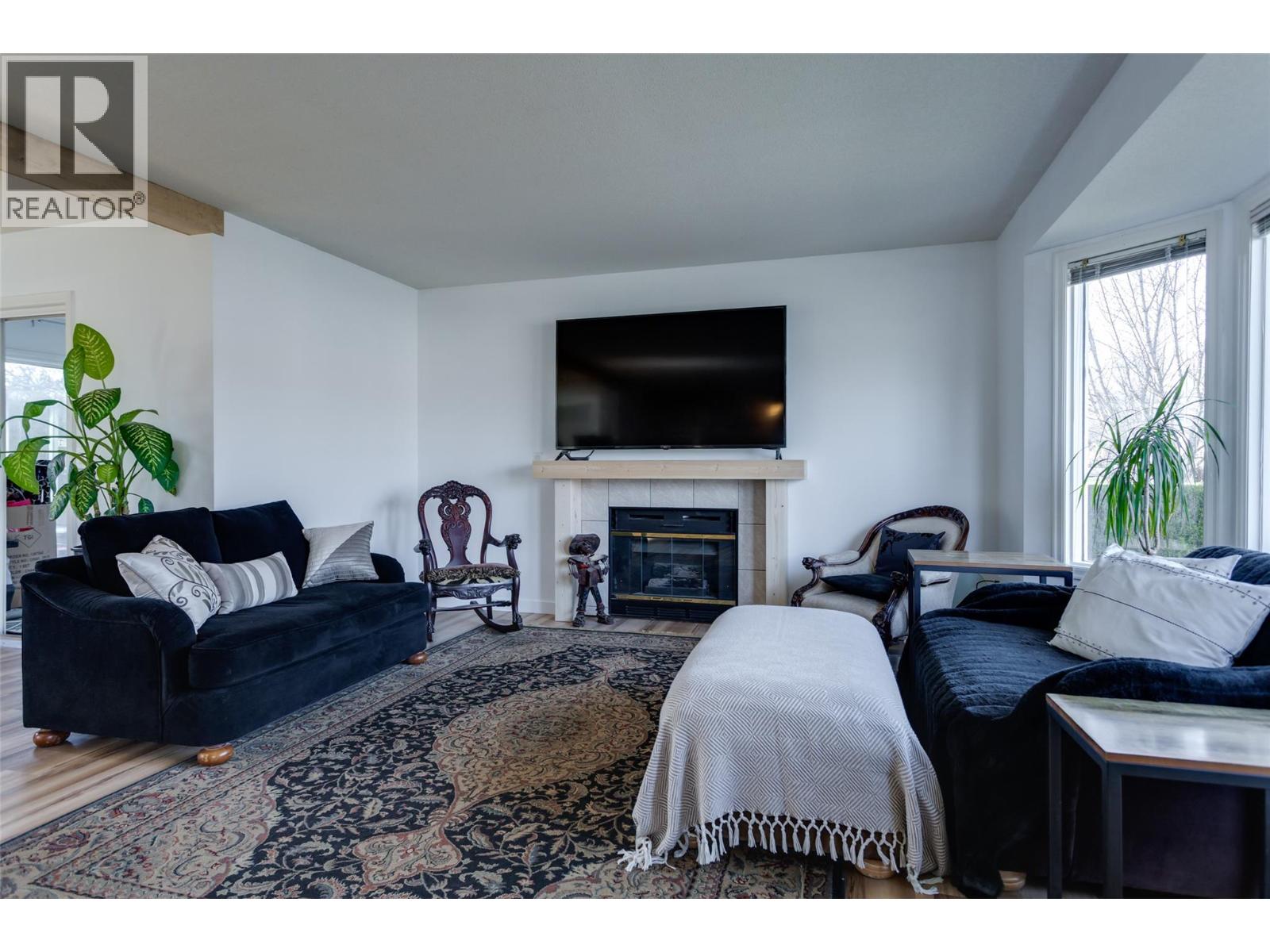 #527 1255 Raymer Avenue - 15