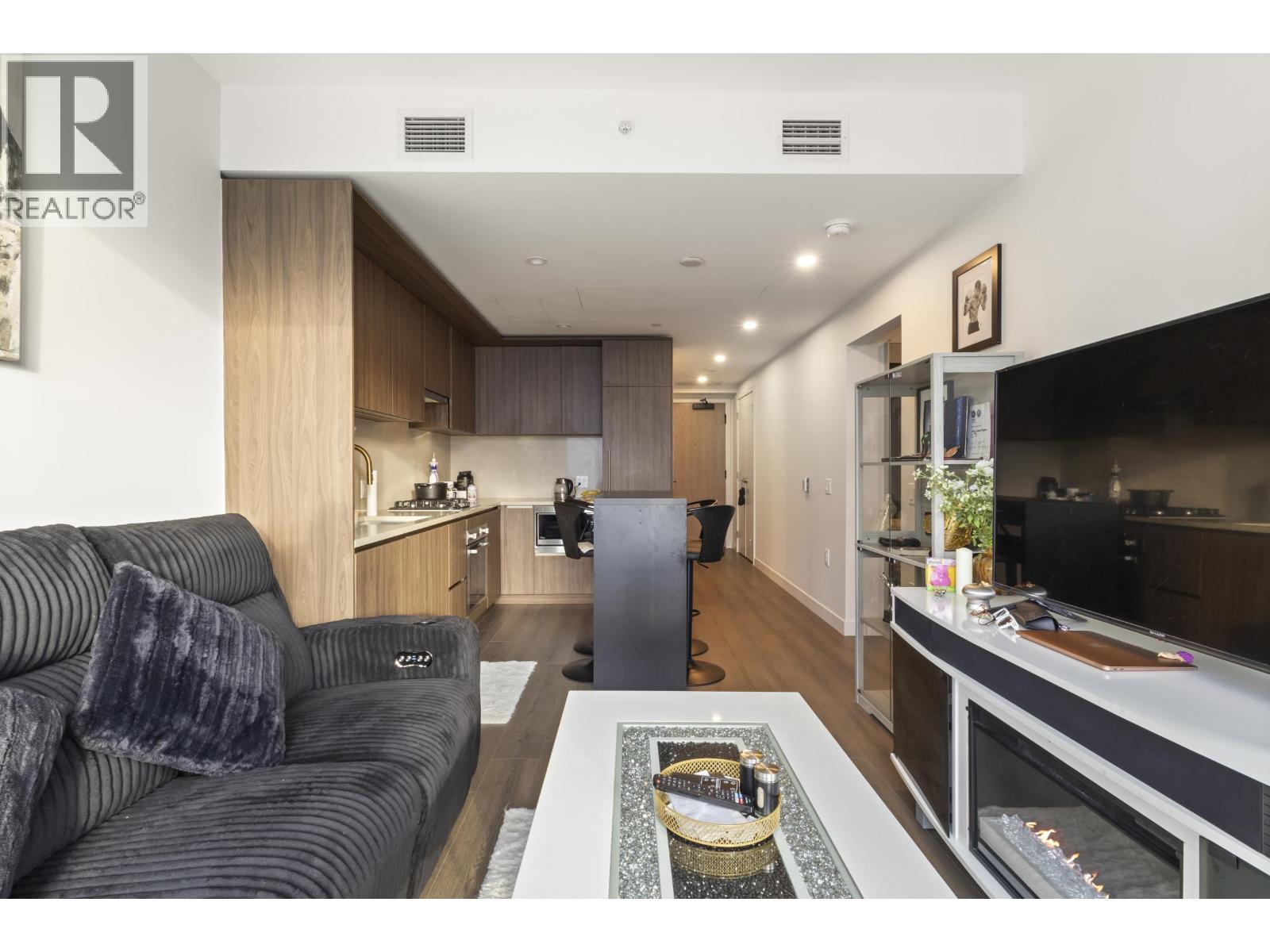 3905 5987 WILSON AVENUE — photo 3