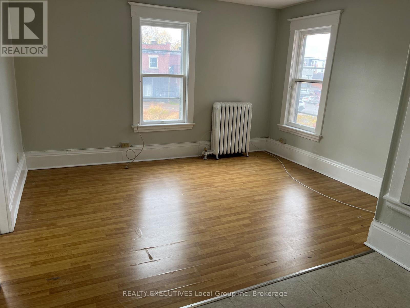 340 MCINTYRE STREET W - 16