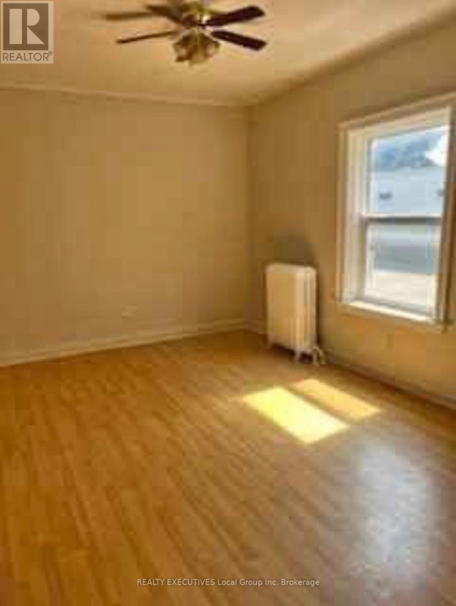 340 MCINTYRE STREET W - 21