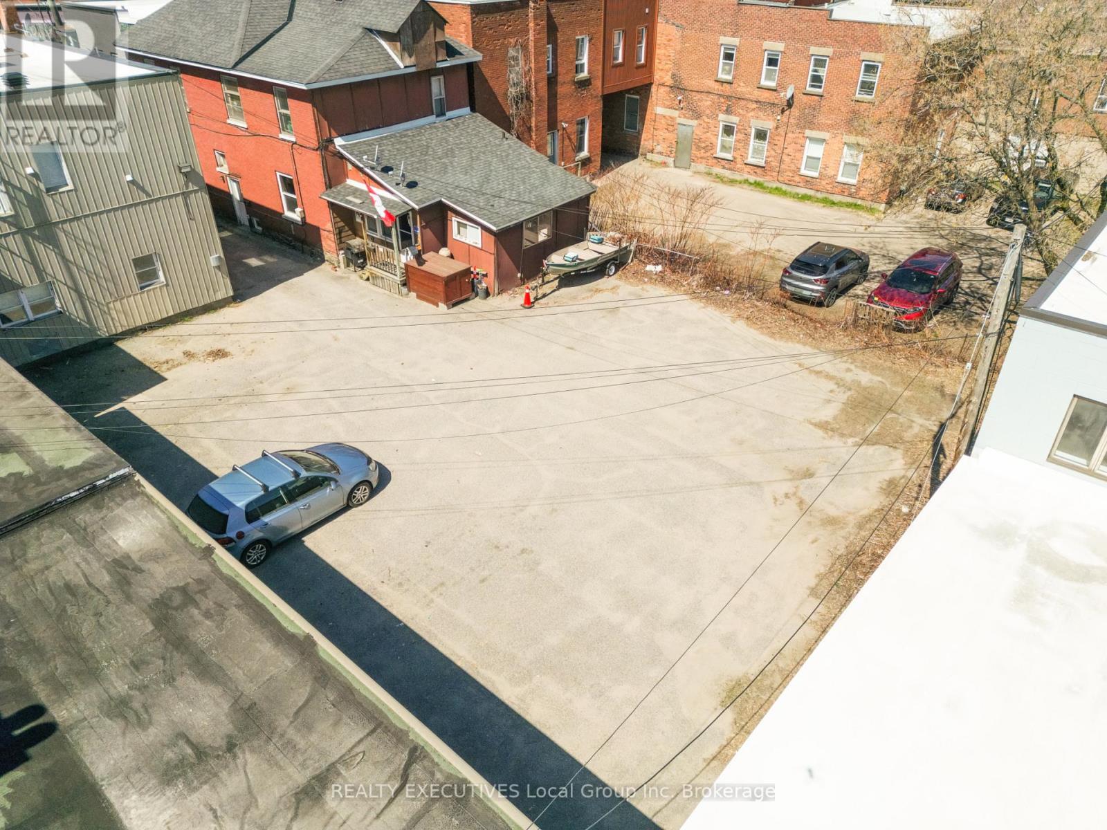 340 MCINTYRE STREET W - 3