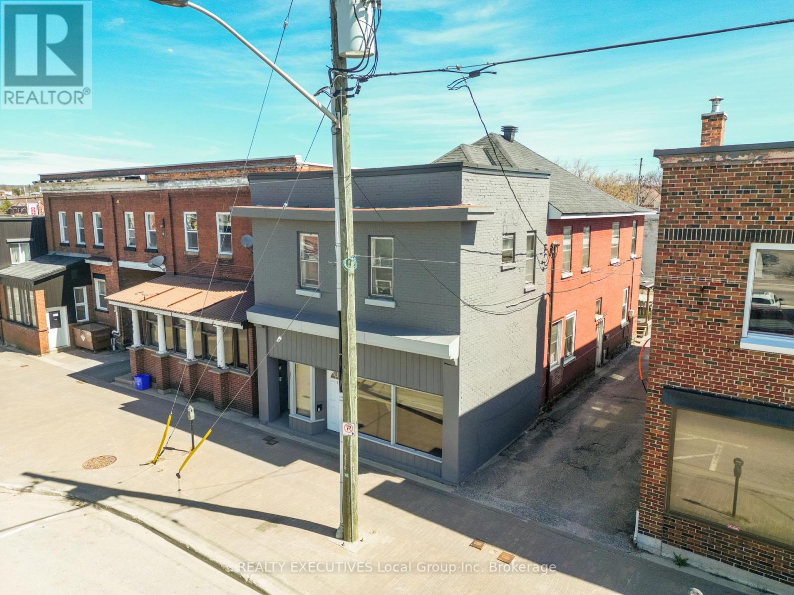 340 MCINTYRE STREET W - 7