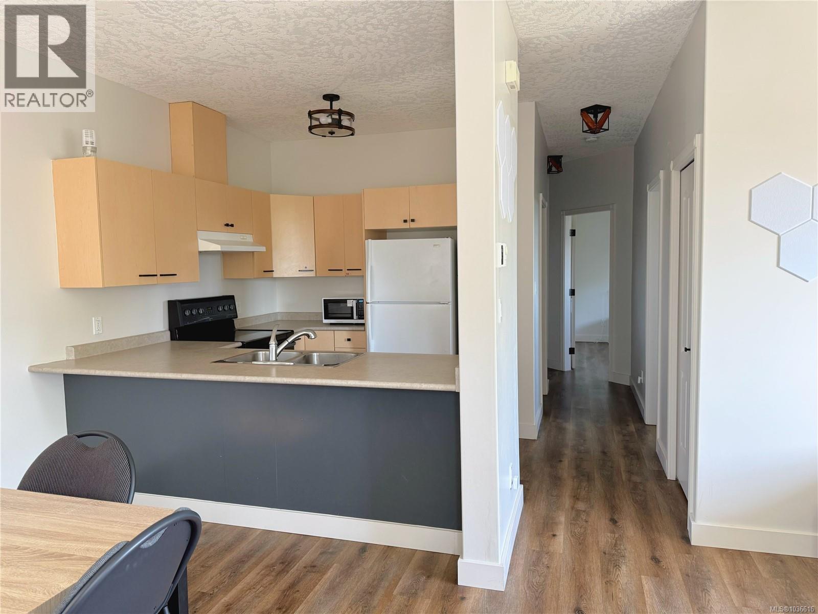 2596 Crystalview Dr - 19