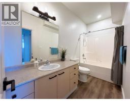 2596 Crystalview Dr, Langford, BC V9B6M9 Photo 20
