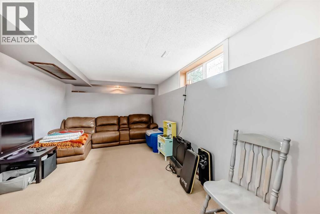 5224 19 Avenue NW - 23