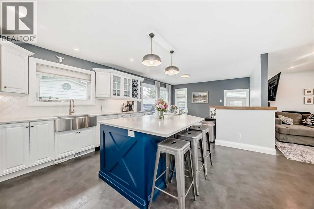 5224 19 Avenue NW - 4