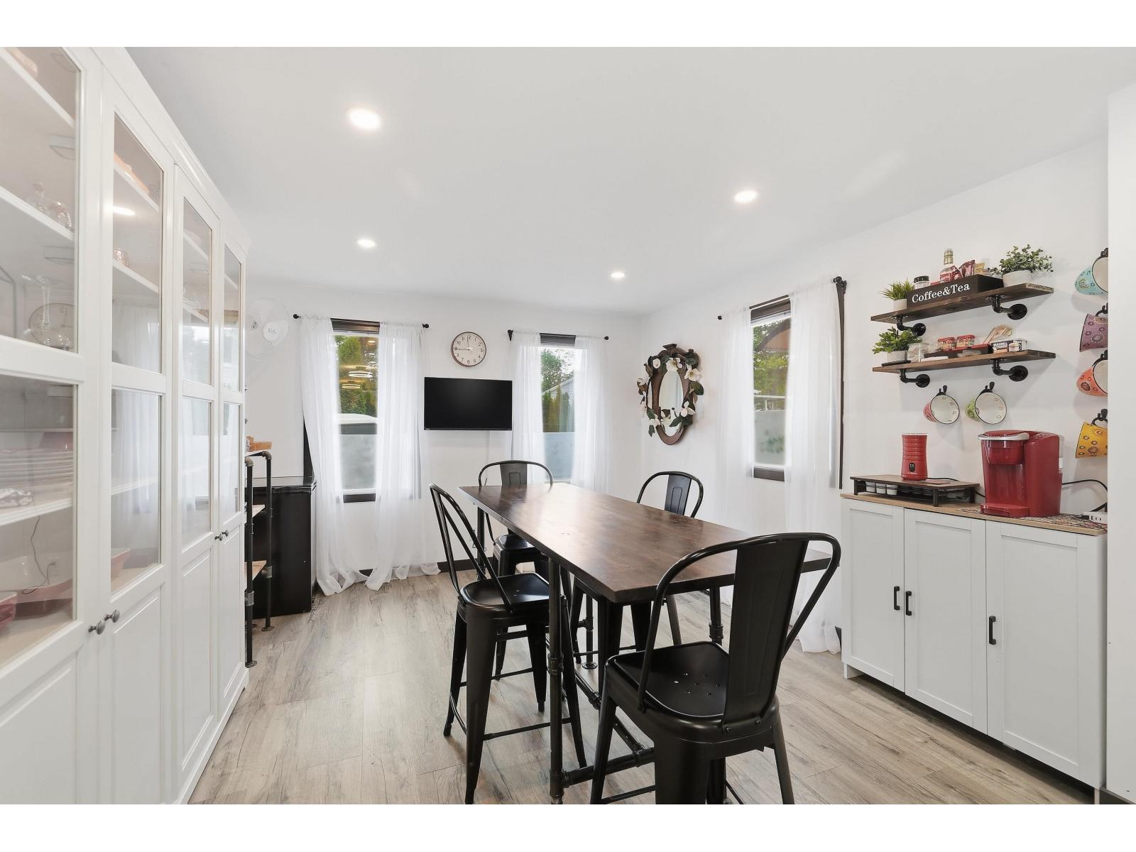 House in Langley - Image 7