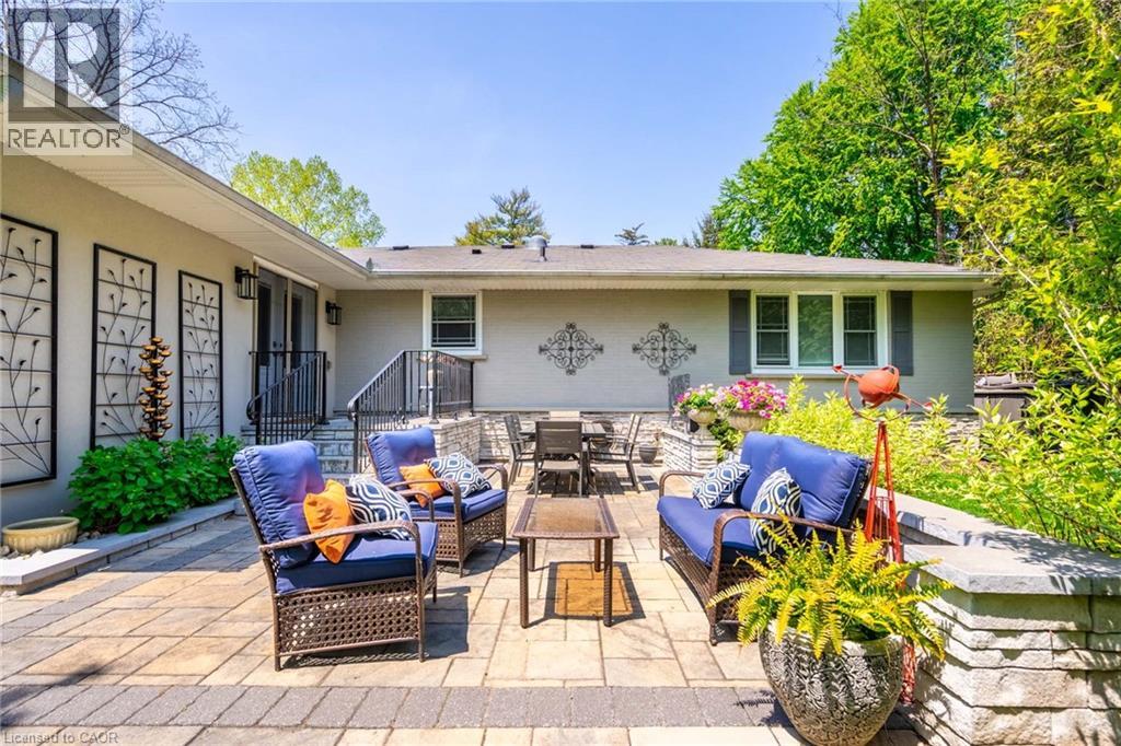 4306 LAKESHORE Road - 33