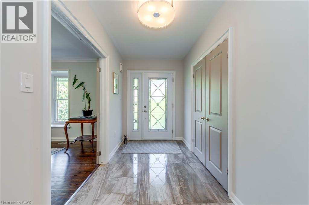 4306 LAKESHORE Road - 5