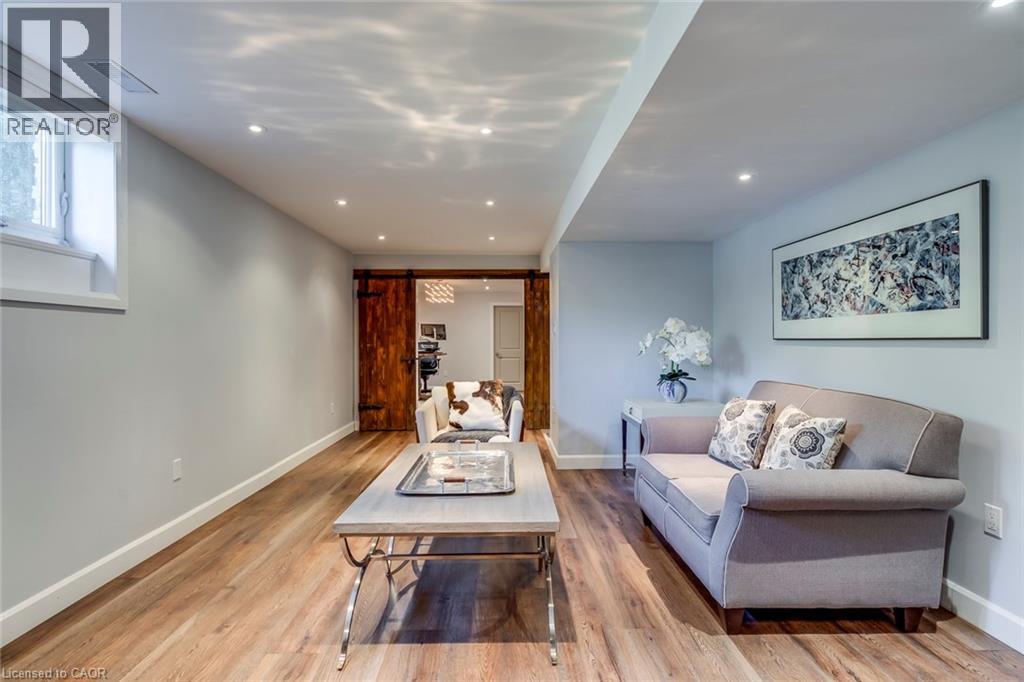 4306 LAKESHORE Road - 22