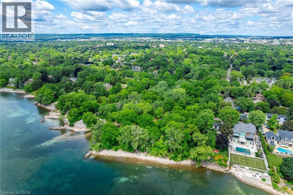 4306 LAKESHORE Road - 38