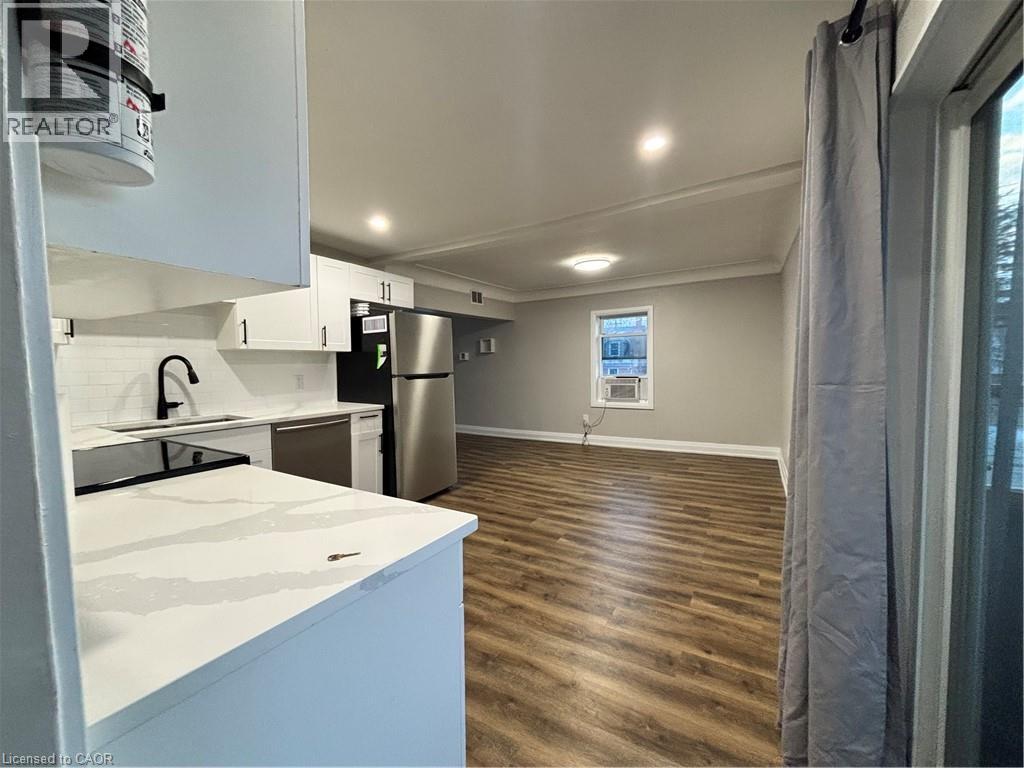 773 LAWRENCE Road, Hamilton, Ontario, L8K1Z7 — Photo 2