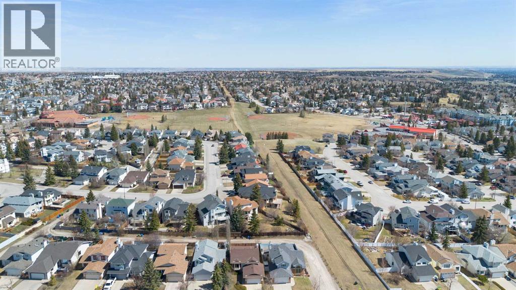 190 Hawkville Close NW - 44