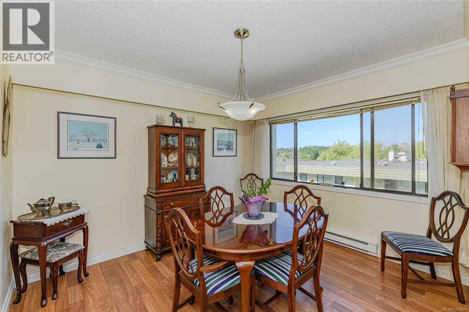 506 420 Linden Avenue, Victoria
