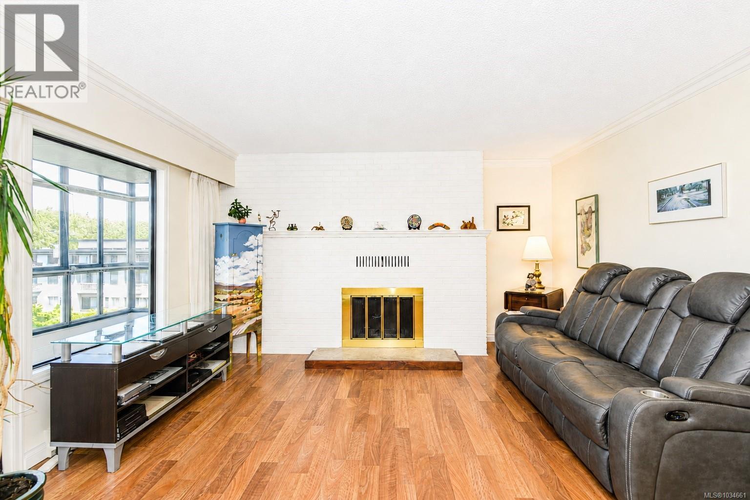 506 420 Linden Avenue, Victoria